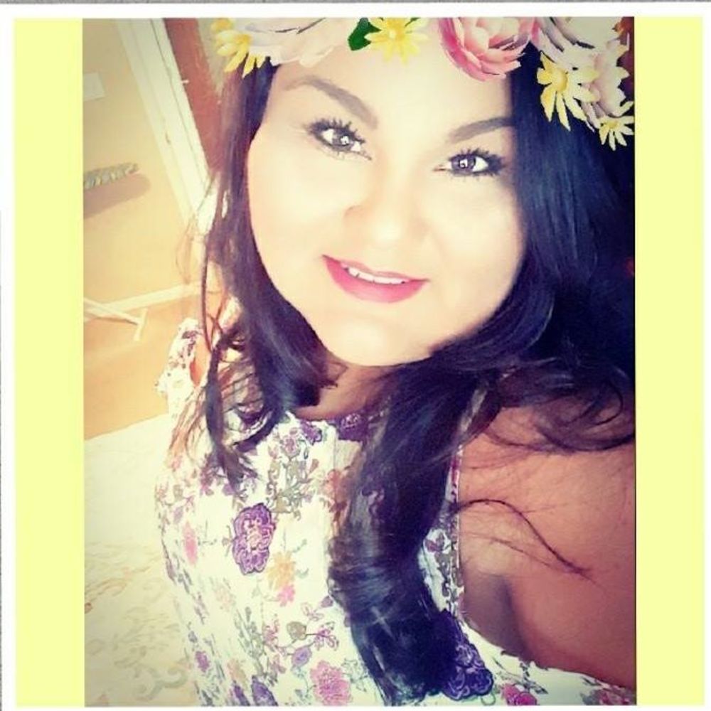 Meet your Posher, Monica